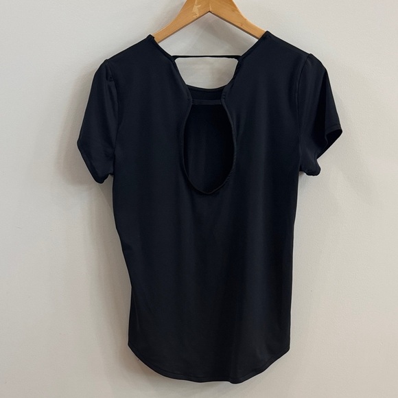 Under Armour Women's Jet Black Short Sleeve Top - Picture 2 of 4